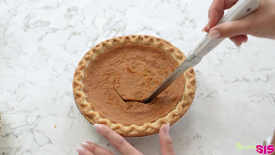 I Had My Stepsisters Thanksgiving Pie – S29-E7 – Katie Kush, Skyler Storm