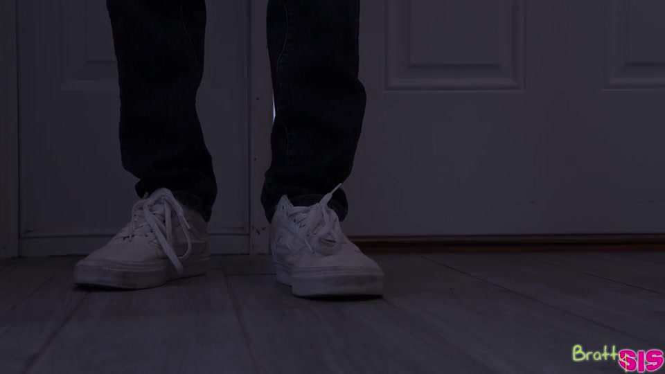 I Thought I Was Alone – S31-E12 – Juan El Caballo Loco, Theodora Day